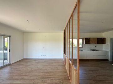 Casa de 3 Dormitorios en Dos Planta en Venta en  Vida Barrio Privado