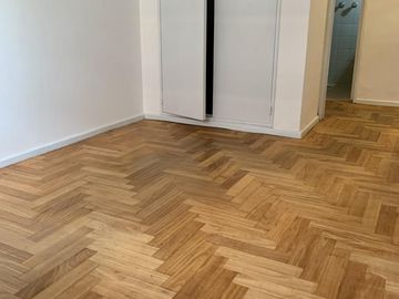 4 ambientes con cochera y balcón