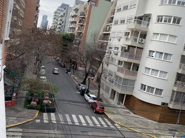 4 ambientes con cochera y balcón