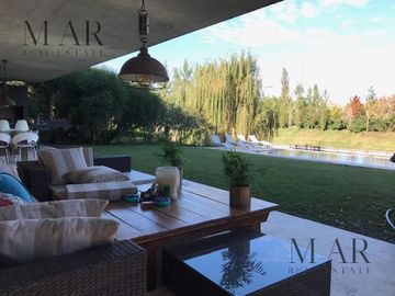 Casa en Venta en Cabos del Lago, Nordelta. Salida a la laguna