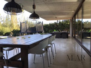 Casa en Venta en Cabos del Lago, Nordelta. Salida a la laguna