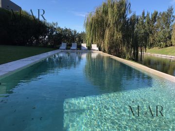 Casa en Venta en Cabos del Lago, Nordelta. Salida a la laguna