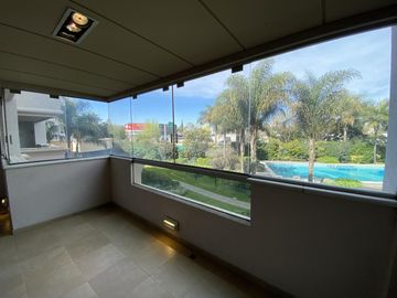 EXCLUSIVO DEPARTAMENTO EN VENTA EN COMPLEJO VILLAGE PLAZA