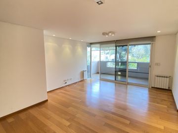 EXCLUSIVO DEPARTAMENTO EN VENTA EN COMPLEJO VILLAGE PLAZA