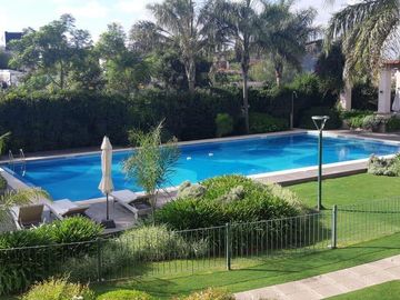 EXCLUSIVO DEPARTAMENTO EN VENTA EN COMPLEJO VILLAGE PLAZA