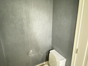 EXCLUSIVO DEPARTAMENTO EN VENTA EN COMPLEJO VILLAGE PLAZA