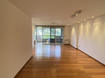 EXCLUSIVO DEPARTAMENTO EN VENTA EN COMPLEJO VILLAGE PLAZA