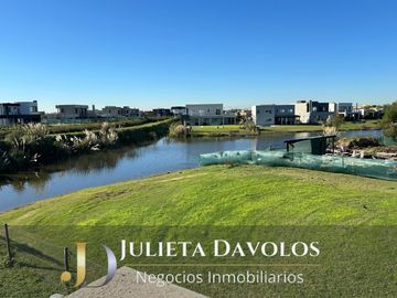 Casa perimetral en Venta 5 Ambientes en el Barrio El Cantón Norte.Escobar-Maschwitz