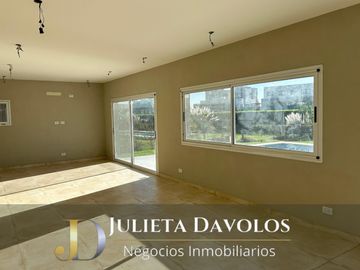 Casa perimetral en Venta 5 Ambientes en el Barrio El Cantón Norte.Escobar-Maschwitz