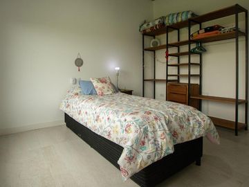 Casa en venta - 3 Dormitorios 3 Baños - 2.700Mts2 - Villa Gesell