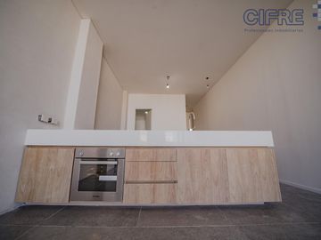 Departamento tipo LOFT con  balcón terraza, baño y toilette. Amenities en terraza!