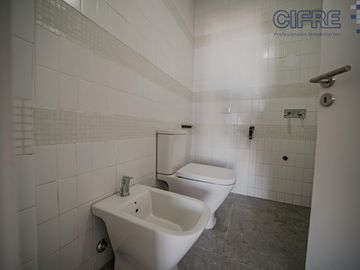 Departamento tipo LOFT con  balcón terraza, baño y toilette. Amenities en terraza!