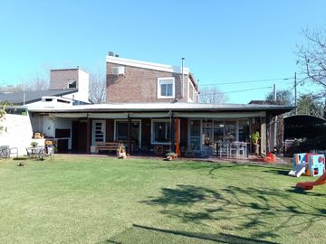 Casa en Funes