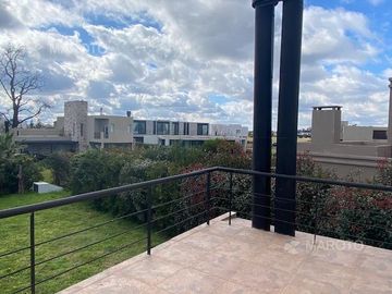 CASA EN VENTA EN HARAS SANTA MARIA - MAROTO PROPIEDADES