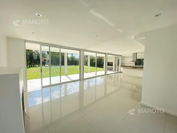 CASA EN VENTA EN HARAS SANTA MARIA - MAROTO PROPIEDADES
