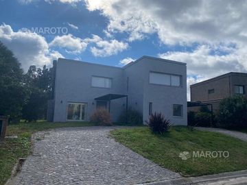 CASA EN VENTA EN HARAS SANTA MARIA - MAROTO PROPIEDADES