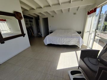 Casa 3 dormitorios venta en San Isidro Labrador, Villa Nueva