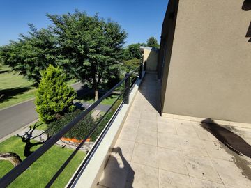 Casa 3 dormitorios venta en San Isidro Labrador, Villa Nueva