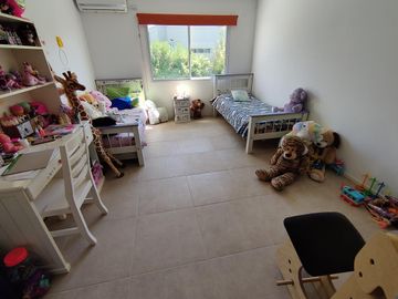 Casa 3 dormitorios venta en San Isidro Labrador, Villa Nueva