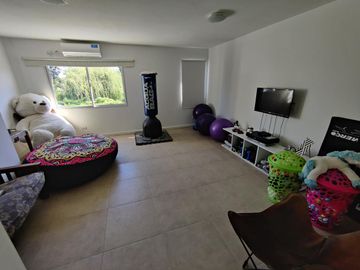 Casa 3 dormitorios venta en San Isidro Labrador, Villa Nueva