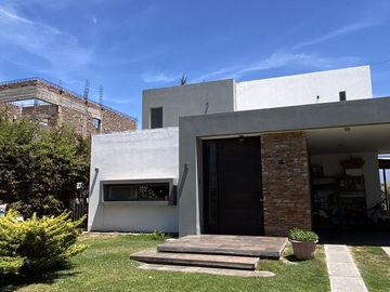 Casa - Chacras De Coria