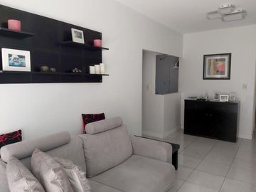 3 amb en semipiso, balcón aterrazado. Cochera cubierta - Villa Urquiza