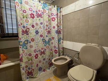 Casa en venta 6 amb en Ituzaingo zona Los Portones