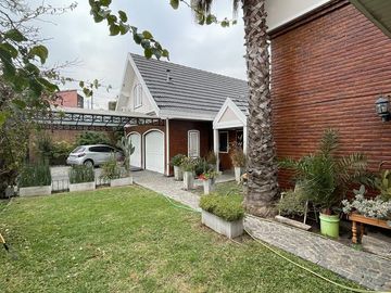 Casa en venta 6 amb en Ituzaingo zona Los Portones