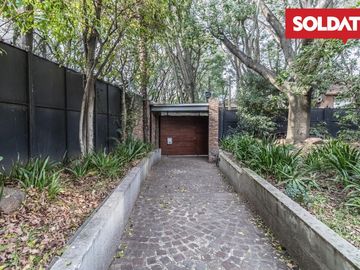 Casa en  OLIVOS