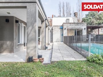 Casa en  OLIVOS