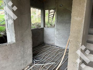 VENTA CASA 5 AMBIENTES A TERMINAR EN SAN MARTIN DE LOS ANDES