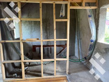 VENTA CASA 5 AMBIENTES A TERMINAR EN SAN MARTIN DE LOS ANDES