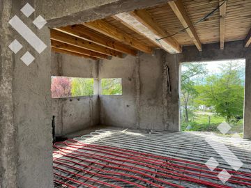 VENTA CASA 5 AMBIENTES A TERMINAR EN SAN MARTIN DE LOS ANDES