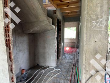VENTA CASA 5 AMBIENTES A TERMINAR EN SAN MARTIN DE LOS ANDES