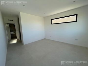 Casa en  venta en Santa Elena