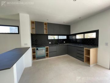 Casa en  venta en Santa Elena