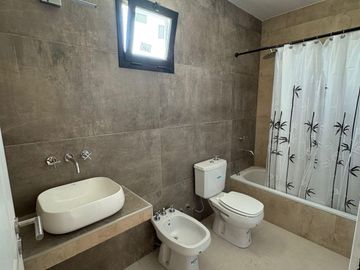 Casa en  venta en Santa Elena