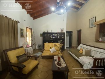 Casa Quinta de 2 Has con pileta y gran arboleda en Abasto - En venta en La PLata