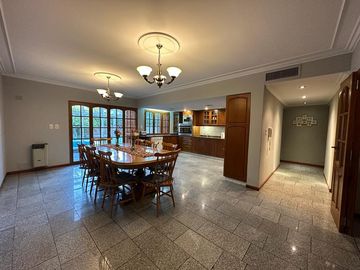 Importante Casa en Venta en Mendoza Ciudad