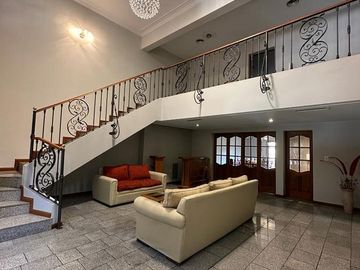 Importante Casa en Venta en Mendoza Ciudad