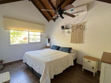 Venta Casa 5 Ambientes con Piscina en Santa Maria de Tigre Nordelta
