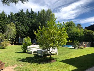 Venta Casa 5 Ambientes con Piscina en Santa Maria de Tigre Nordelta