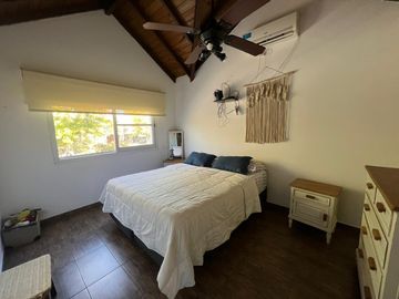 Venta Casa 5 Ambientes con Piscina en Santa Maria de Tigre Nordelta