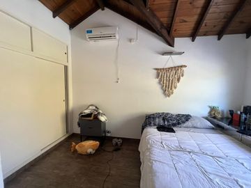 Venta Casa 5 Ambientes con Piscina en Santa Maria de Tigre Nordelta