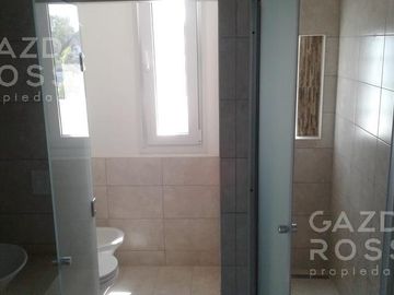 Excelente propiedad estilo moderno en Barrio Privado Don Joaquín, Canning