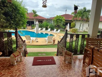 Semi-detached house close to the beach in Suan Son, Rayong