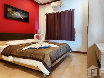 Semi-detached house close to the beach in Suan Son, Rayong