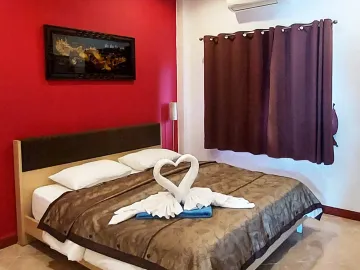 Semi-detached house close to the beach in Suan Son, Rayong