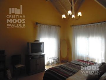 Casa en venta 4 ambientes Barrio Cerrado Septiembre