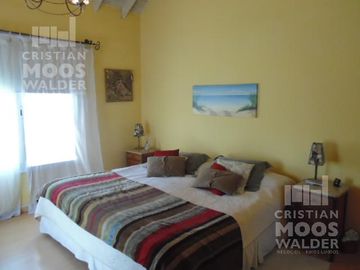 Casa en venta 4 ambientes Barrio Cerrado Septiembre